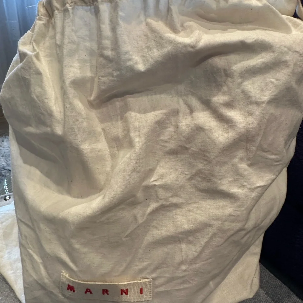 Marni Pink Woven Bucket Tote with Leather Trim - Picture 7 of 15